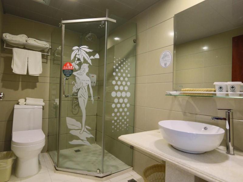 Greentree Inn Shanghai Pudong Airport Huaxia East Road Railway Station Shell Hotel Экстерьер фото