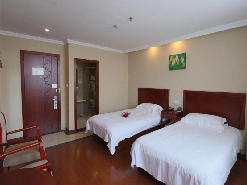 Greentree Inn Shanghai Pudong Airport Huaxia East Road Railway Station Shell Hotel Экстерьер фото