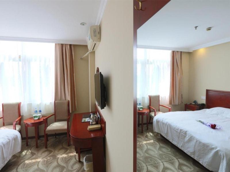 Greentree Inn Shanghai Pudong Airport Huaxia East Road Railway Station Shell Hotel Экстерьер фото