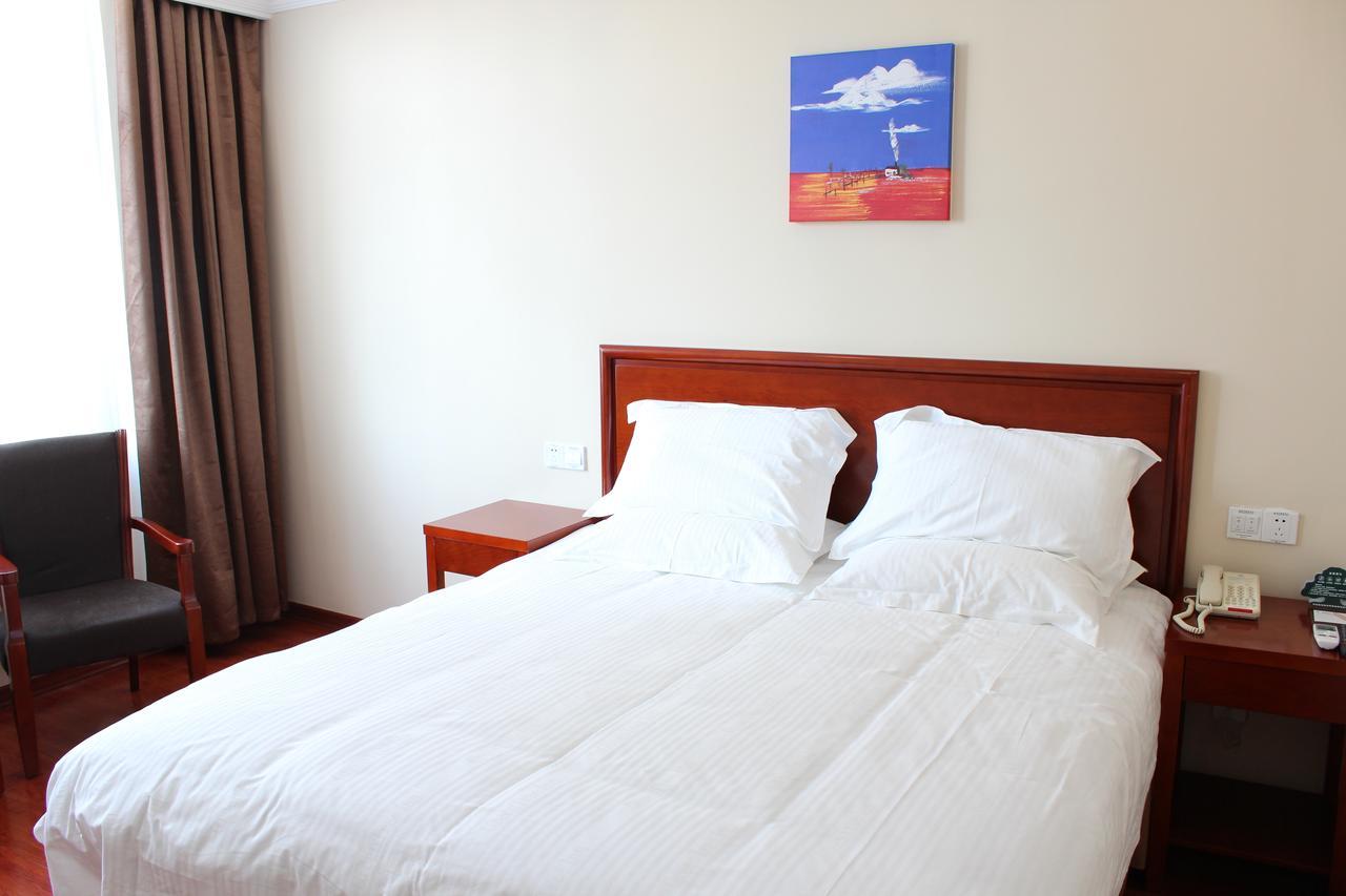 Greentree Inn Shanghai Pudong Airport Huaxia East Road Railway Station Shell Hotel Экстерьер фото